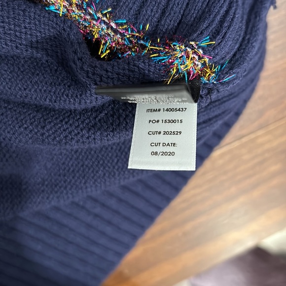 Torrid Sweater, Size 00 - Picture 10 of 11